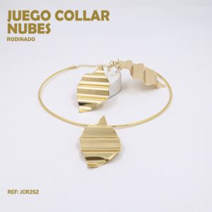 JUEGO COLLAR NUBES